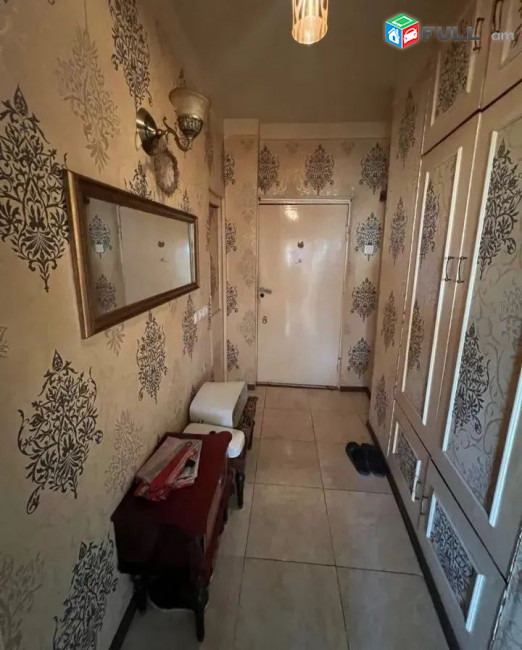 կօդ 8283 / Էստոնական փողոց