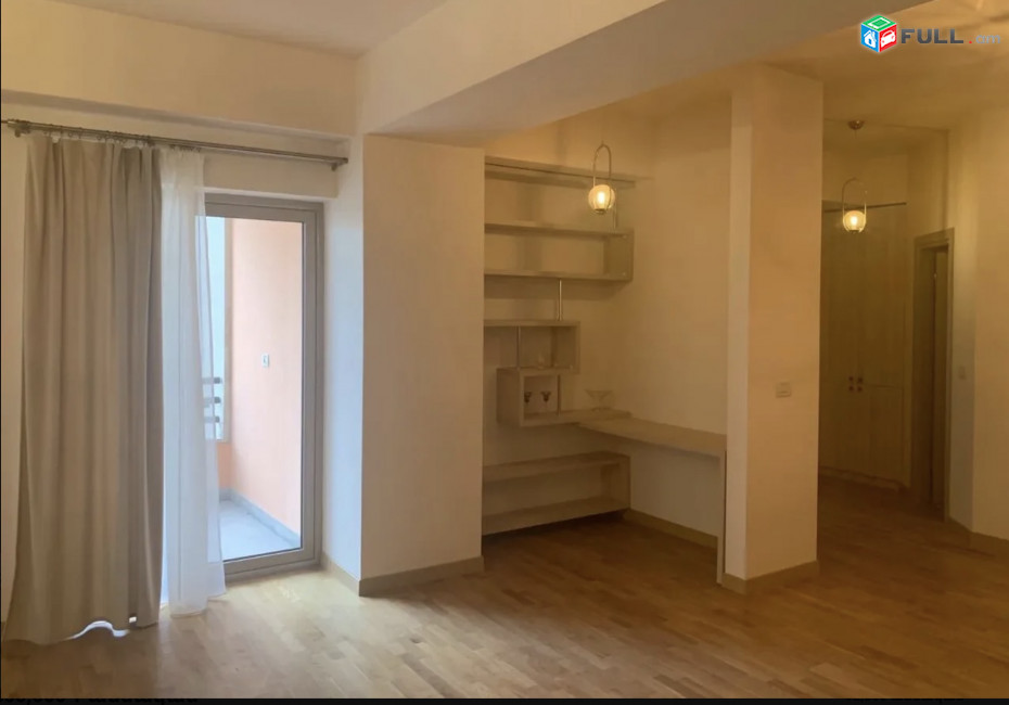 IN0184 Վարձով 4 սենյականոց բնակարան նորակառույց շենքում Լեոյի փողոցում