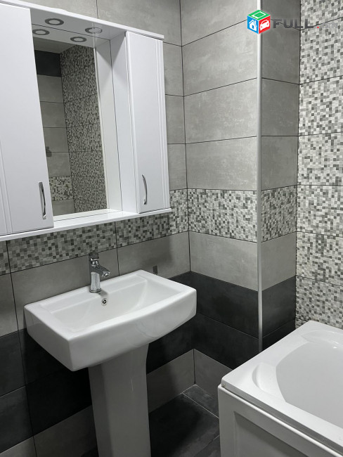 IN0317 Վարձով 2 սենյականոց բնակարան նորակառույց շենքում Պարույր Սևակի փողոցում