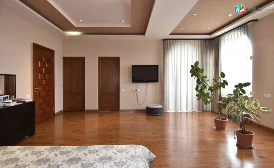 IN0380 Չորս հարկանի քարե տուն, Նազարբեկյան թաղամաս Աջափնյակում