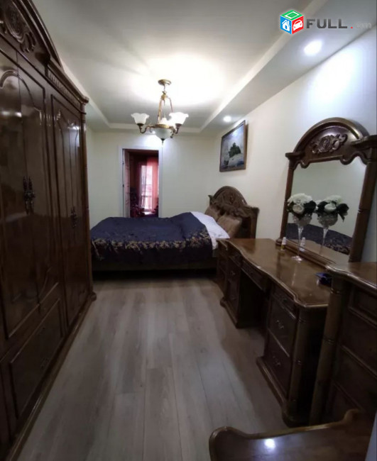 5 սենյականոց բնակարան Դրոյի փողոցում, 124 ք.մ., մի քանի պատշգամբ, կապիտալ վերանորոգված, քարե շենք
