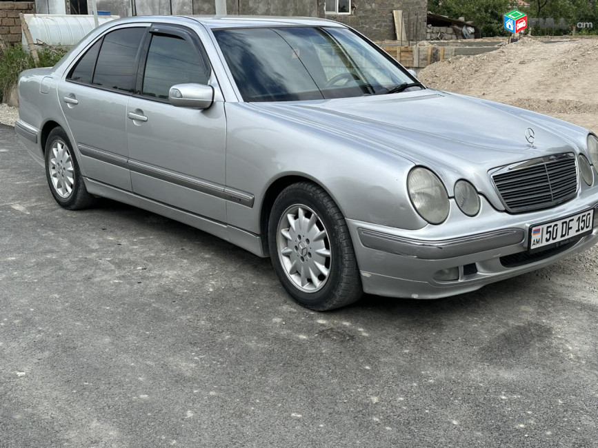 Mercedes-Benz E-Class , 2001թ.