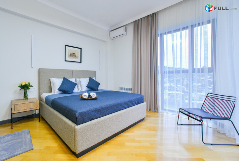 Deluxe Apartments