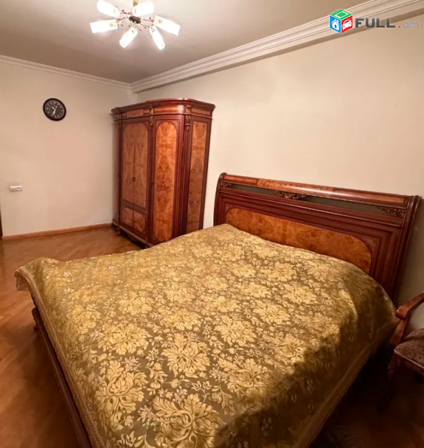 բնակարան Մոսկովյան փողոցում, 80 քմ, 5/8 հարկ