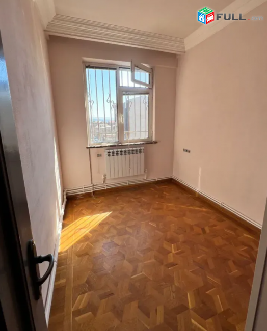 Արաբկիրում, 42 քմ, 2/9 հարկ, կապիտալ վերանորոգված 
