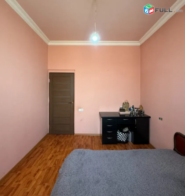 Երկու հարկանի քարե տուն Ավանում, 170 քմ, հողատարածքը 1170 քմ