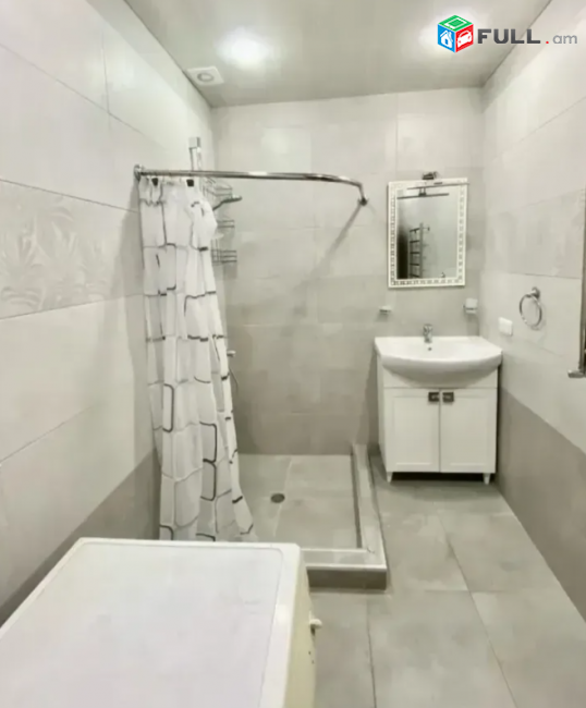 Քաջազնունու փողոցում, 67 քմ, 7/10 հարկ, կապիտալ վերանորոգված