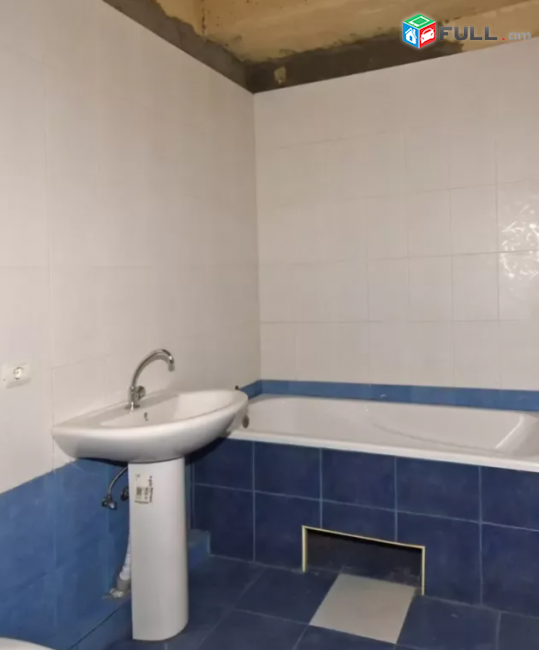 3 սենյականոց բնակարան նորակառույց շենքում Արամի փողոցում, 130 քմ, 3/14 հարկ, 2 սանհանգույց