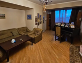 3 սենյականոց բնակարան Պուշկինի փողոցում, 99 քմ, 6/10 հարկ, մասնակի վերանորոգում