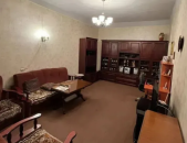 Թումանյան փողոցում, 56 քմ  բարձր առաստաղներ
