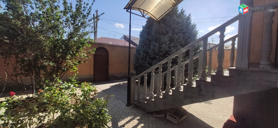 873քմ հող,371քմ շենք,ջրավազան Մալաթիա-Սեբաստիա համայնքում