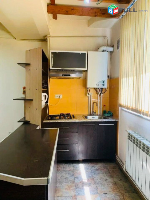 Ամիրյան փողոցում վաճառվում է 2 սենյականոց բնակարան։ For sale կոդ C1890
