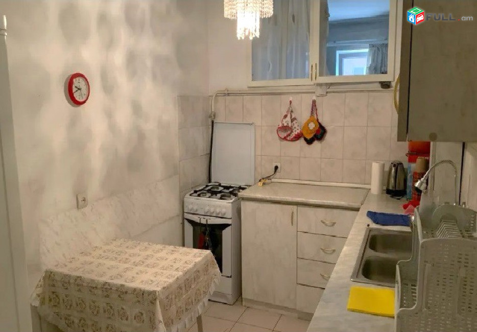 Կողբացու փողոցում վարձով է տրվում 1-ին գիծ, լուսավոր բնակարան։For rent կոդ B1617