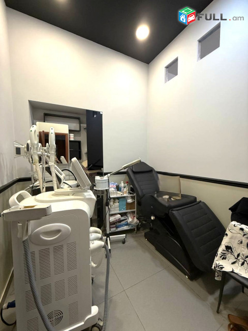 Կորյուն փողոցում, վարձով է տրվում կոմերցիոն տարածք։For rent կոդ G2715