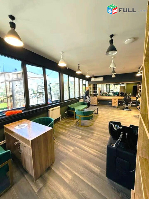 Կոմիտասի պողոտայում վարձով է տրվում ապակյա ճակատով կոմերցիոն տարածք։For rent կոդ G2716