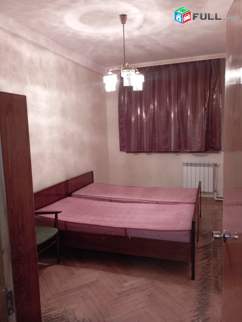 Տերյան փողոցում վարձով է տրվում 3 բնակարան։ For rent կոդ B1496