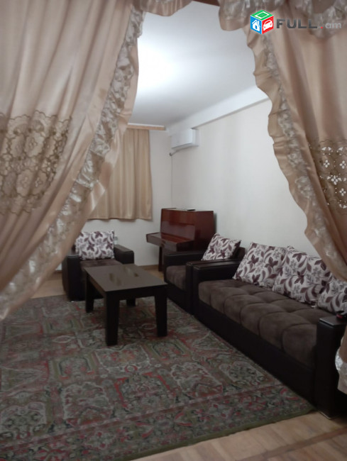 Տերյան փողոցում վարձով է տրվում 3 բնակարան։ For rent կոդ B1496