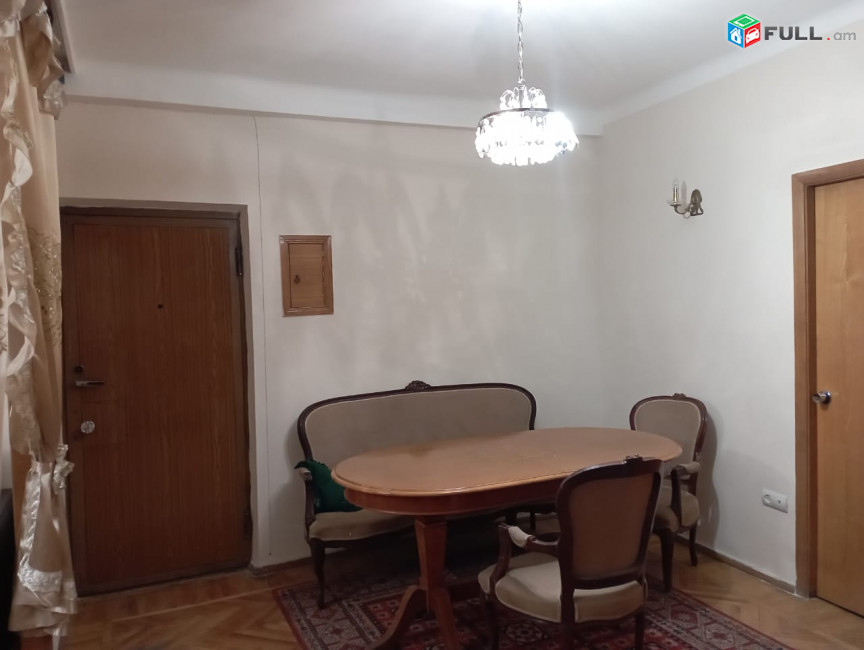 Տերյան փողոցում վարձով է տրվում 3 բնակարան։ For rent կոդ B1496