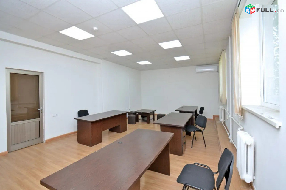 Խանջյան փողոցում վարձով է տրվում գրասենյակային տարածք, For rent, կոդ G1372