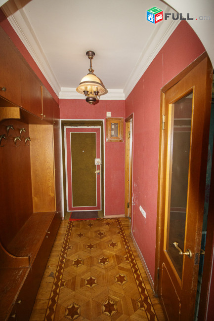 Հրաչյա Քոչար Վաղարշյան խաչմերուկ: Грачья Кочар Hrachya Khochar 